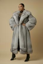 Royal Queen Coat – 3/4 Front